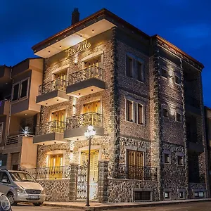 Tres Belle Korce