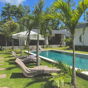 Tropical Almond Uluwatu